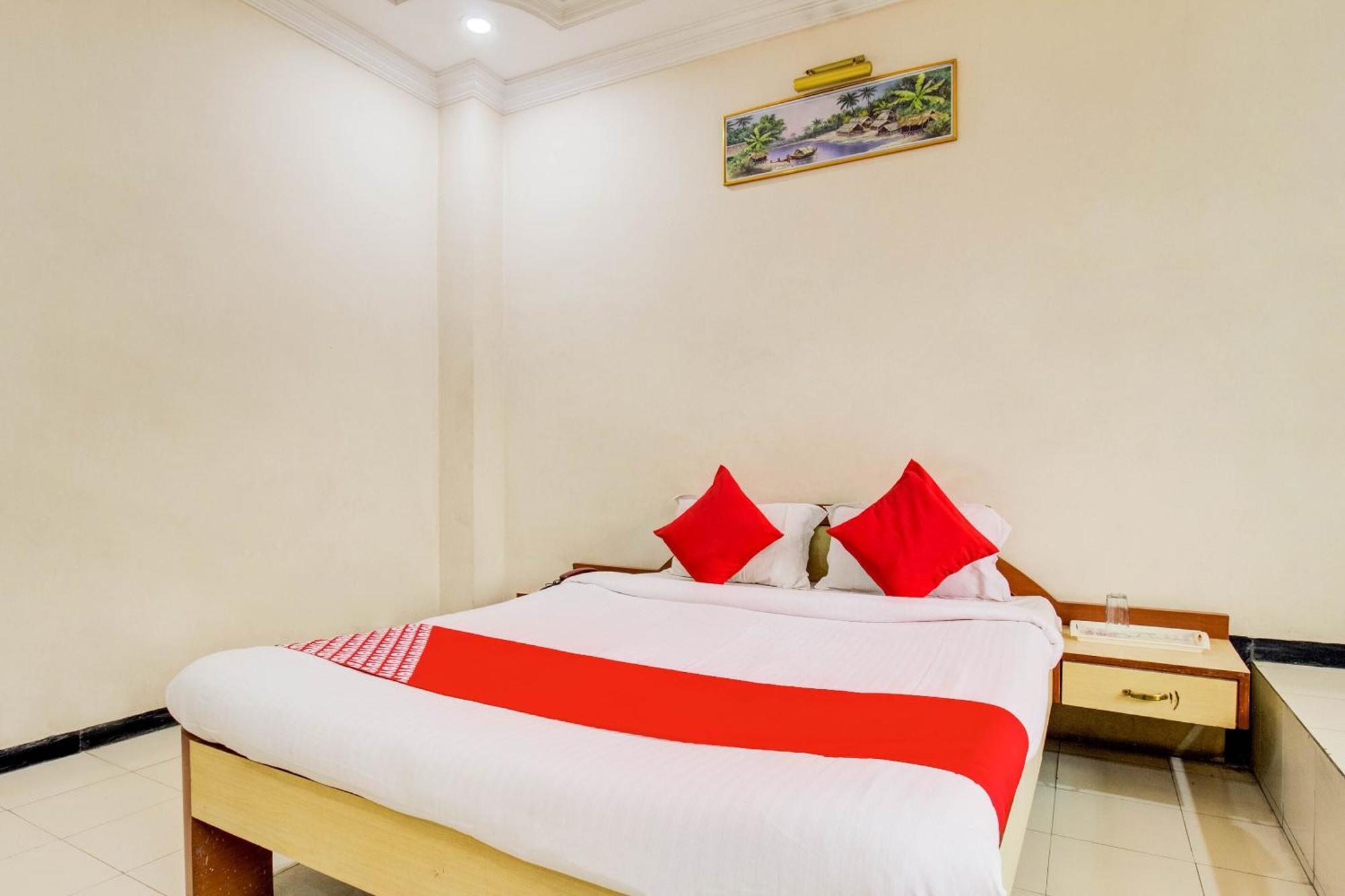Hotel O Sri Jai Palace Nashik Exterior photo